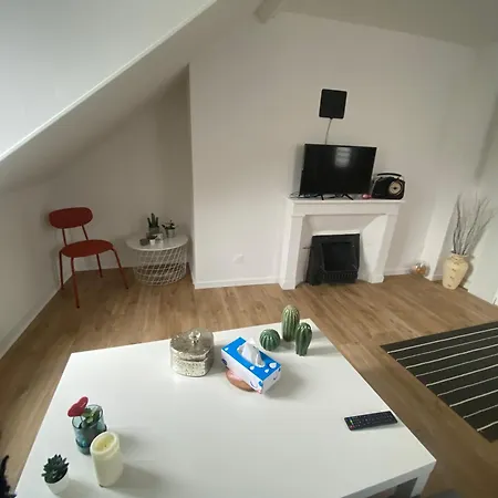 C'est La Faim - 294 *